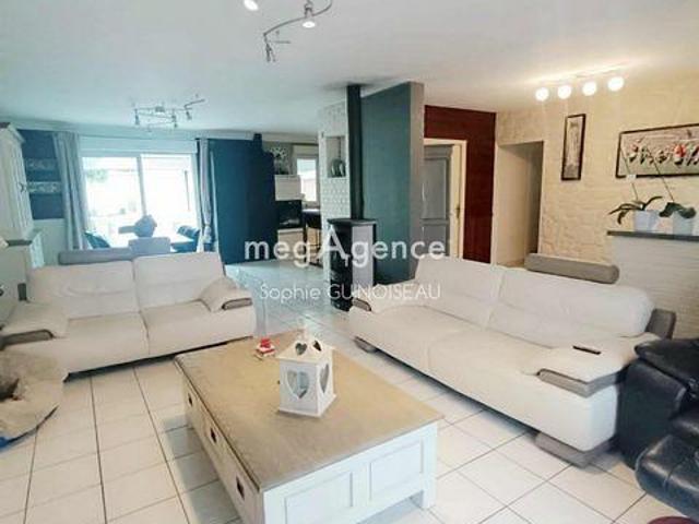 Villa 5 chambres, Cholet Pays de la Loire 49300 DLS104110861