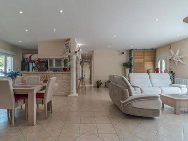 Villa 5 chambres, Dausse Aquitaine 47140 DLS105348724