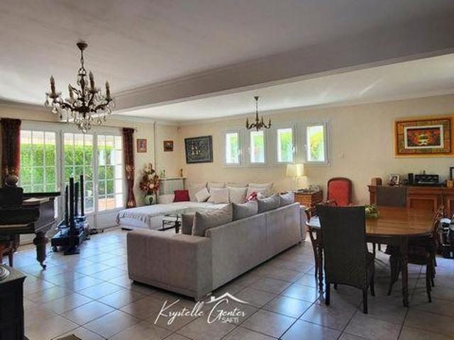 Villa 5 chambres, Dole Franche 39100 DS103845920