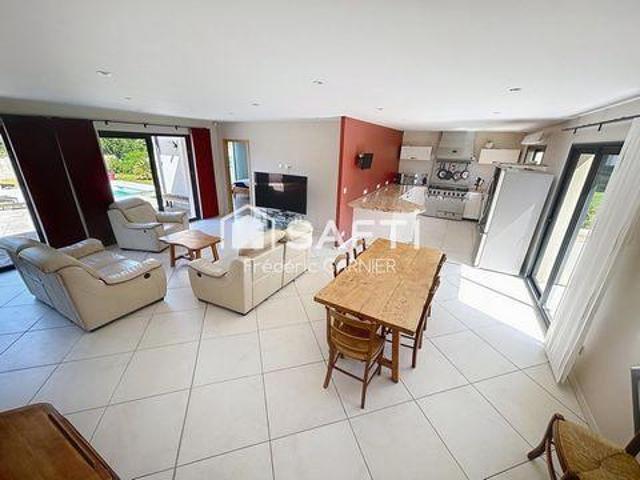 Villa 5 chambres, Ferolles Île 77150 DLS102706261