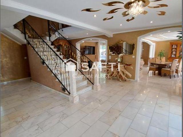Villa 5 chambres, Genest Saint Isle Pays de la Loire 53940 DS104005856