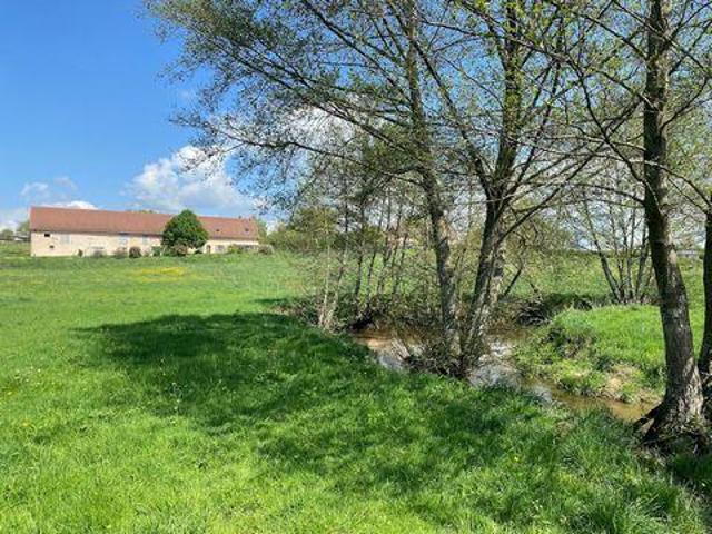 Villa 5 chambres, Luzy Bourgogne 58170 ES96310872