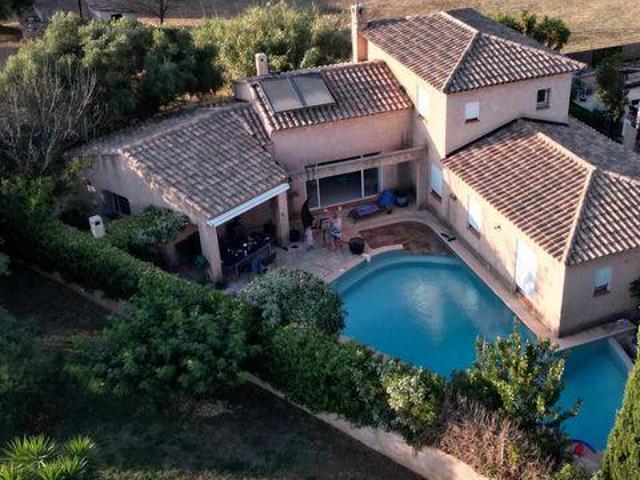 Villa 5 chambres, La Londe Provence 83250 DLS104786670