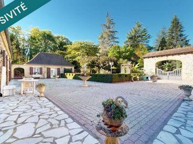 Villa 5 chambres, Lacropte Aquitaine 24380 DLS105646835