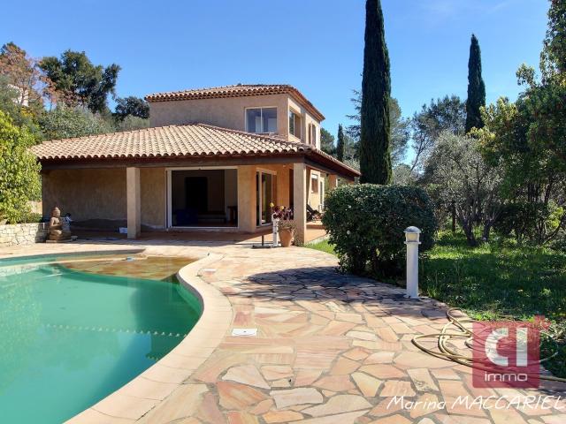 Villa 5 chambres Pierrefeu Du Var, 7 pièces 204 m2