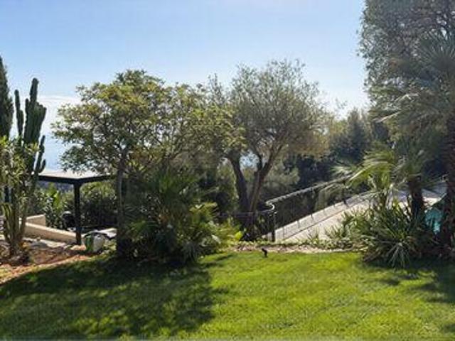 Villa 5 chambres, Roquebrune Provence 06190 ES101597580