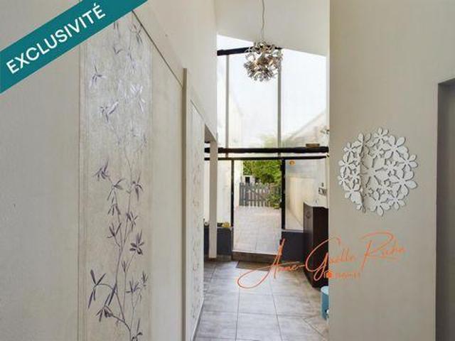 Villa 5 chambres, Saint Poitou 17770 DS103617408