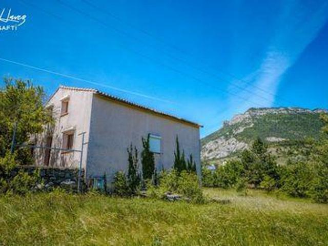 Villa 5 chambres, Sigottier Provence 05700 DS103415224