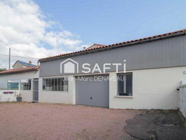 Villa 5 chambres, Thouars Poitou 79100 DS101741093
