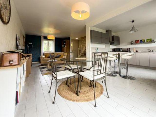 Villa 5 chambres, Villeneuve Picardie 60175 ES101489735