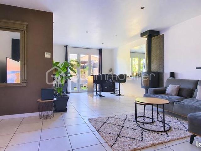 Villa 5 pièces 82 m²