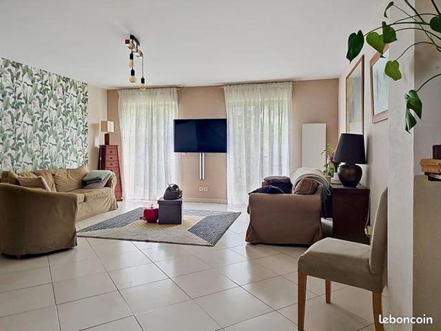 Villa 5 pièces 90 m²