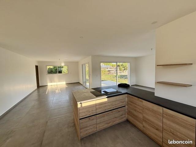 Villa 5 pièces 150 m²