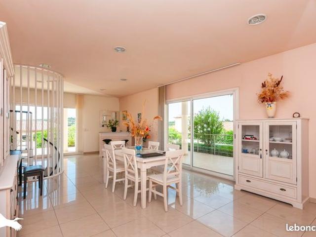 Villa 5 pièces 152 m²