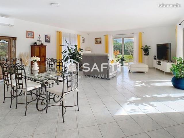 Villa 5 pièces 155 m²
