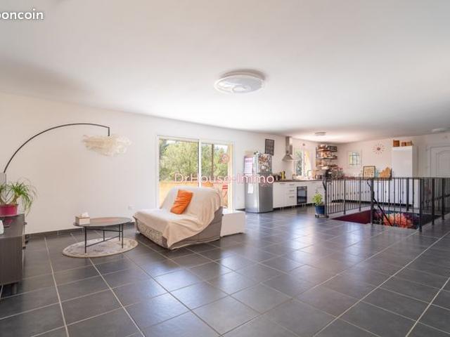 Villa 5 pièces 160 m²
