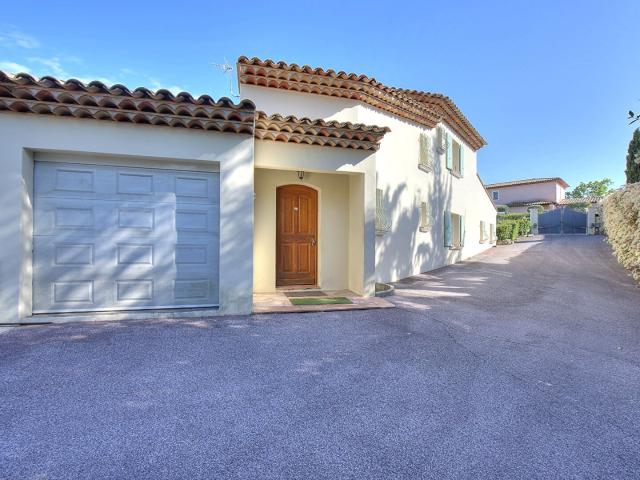 Villa 5 Pieces 163 M2 Proche Commerces Saint Raphael 163m² Saint Raphaël