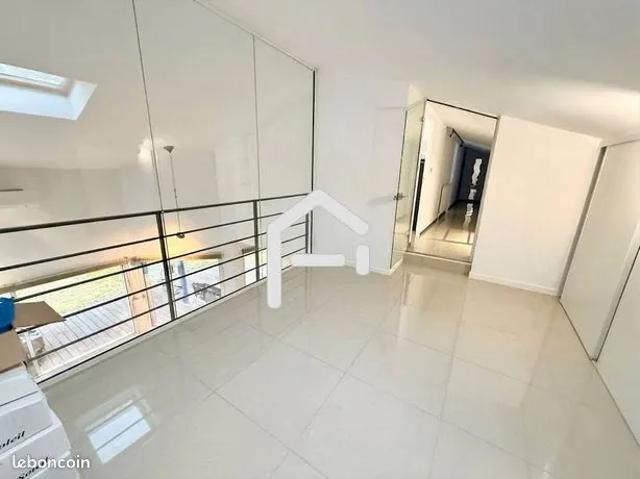 Villa 5 pièces 170 m²