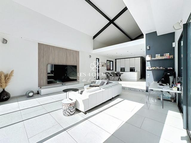 Villa 5 pièces 174 m2 à Vauvenargues