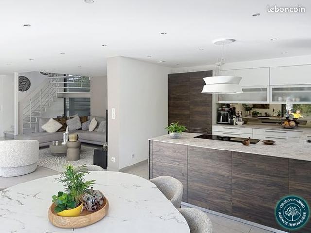 Villa 5 pièces 174 m²