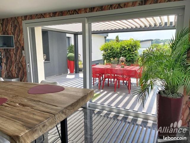 Villa 5 pièces 177 m²