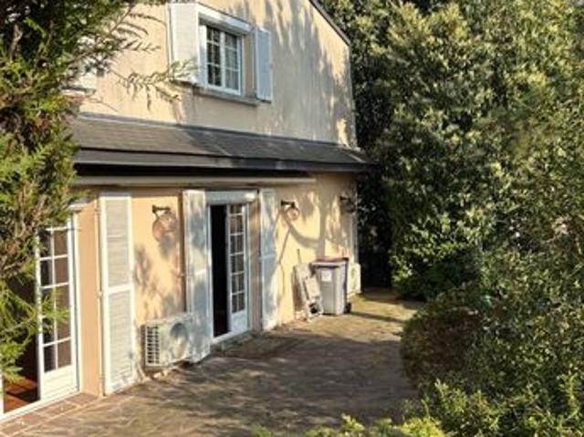 Villa 5 pièces 180 m²