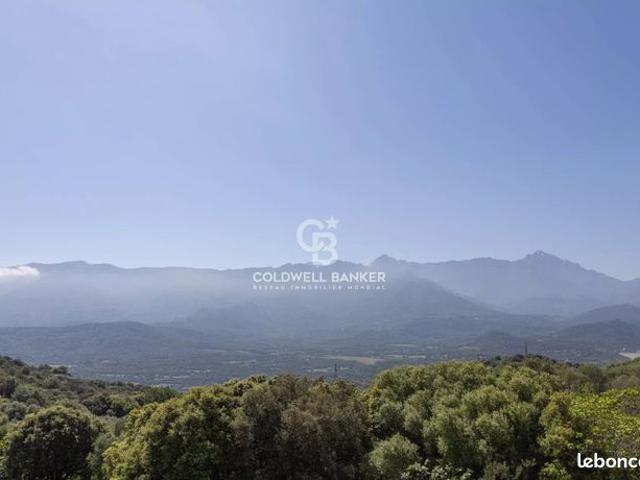 Villa 5 pièces 198 m²