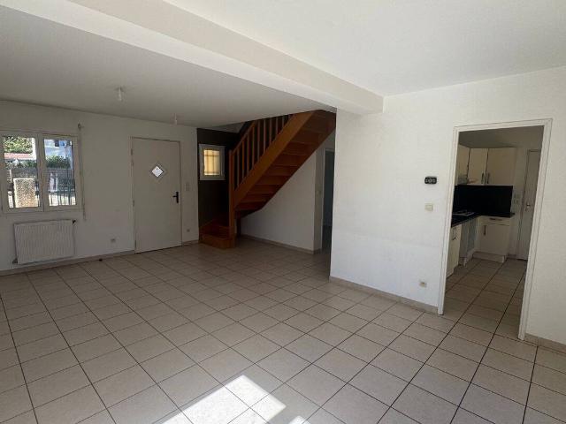 Villa 5 pièces 23, chemin de Sanzy 69230 Saint Genis Laval