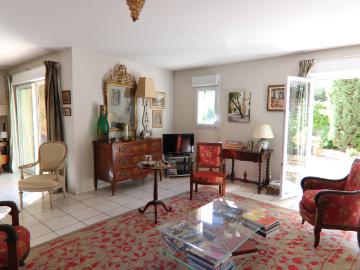 Villa 5 pièces avec jardin, double garage
