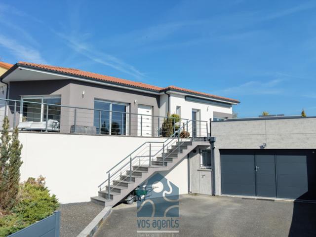 Villa 5 pièces avec terrasse, vue panoramique, jardin, pisci