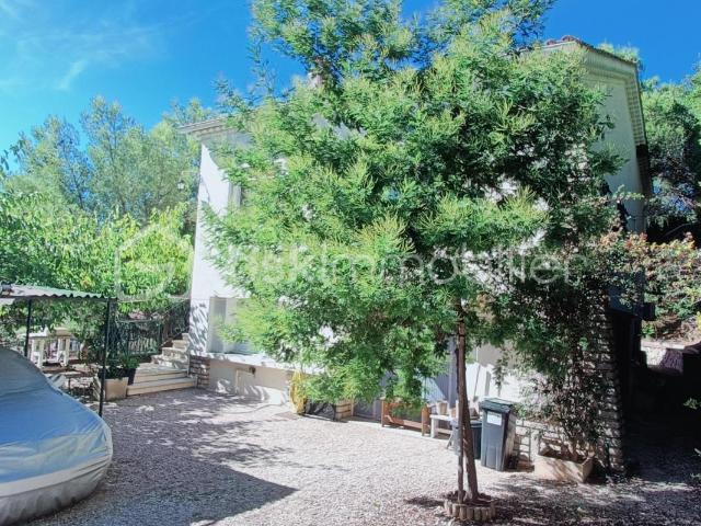 Villa 5 pièces de 158m²