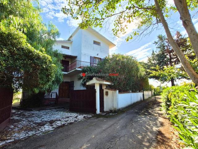 Villa 5 vani 215mq