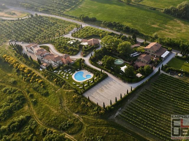 Villa 5 vani 2100mq