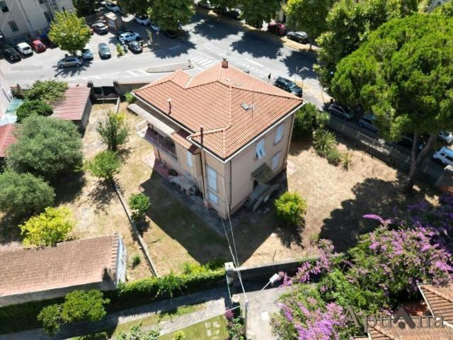Villa 5 vani 220mq