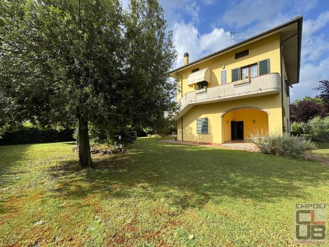 Villa 5 vani 220mq