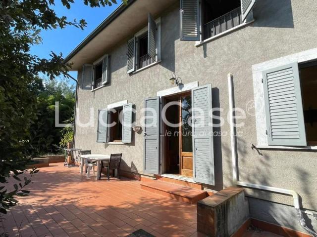 Villa 5 vani 220mq