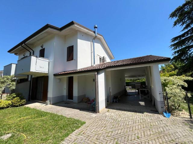 Villa 5 vani 237mq