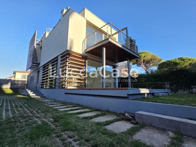 Villa 5 vani 240mq