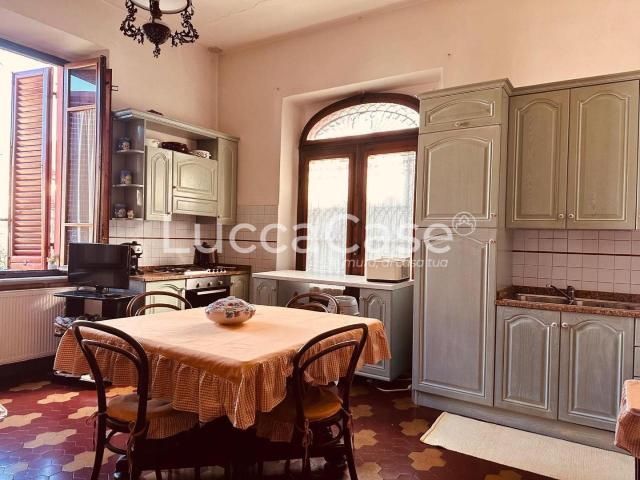 Villa 5 vani 270mq