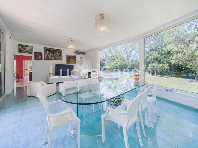 Villa 5 vani 290mq