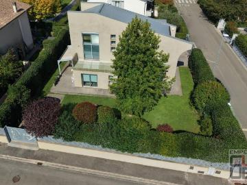Villa 5 vani 300mq