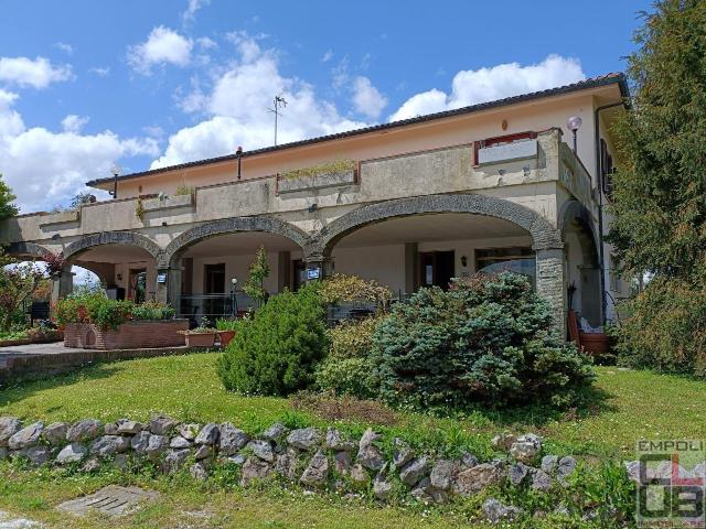 Villa 5 vani 340mq