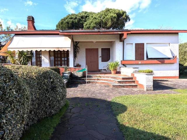 Villa 5 vani 370mq