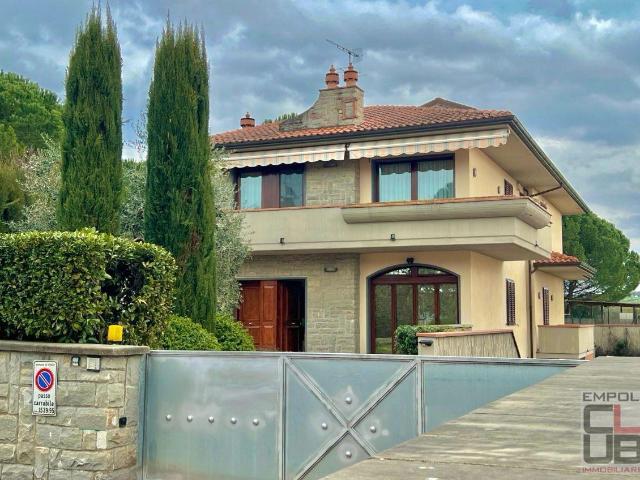 Villa 5 vani 425mq