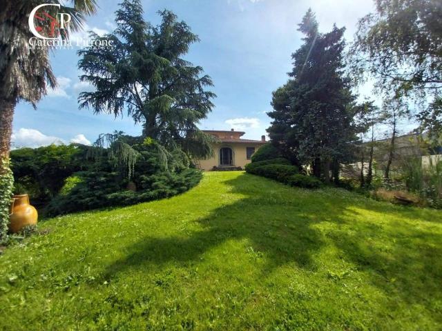 Villa 5 vani 650mq