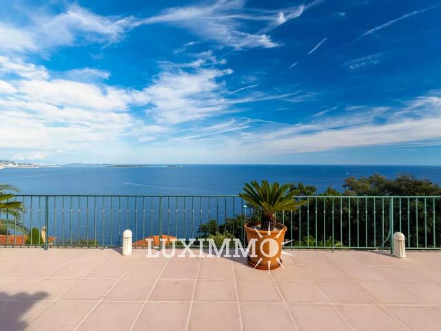 Villa 5Ch – Vue Mer Panoramique 373m² Théoule sur Mer