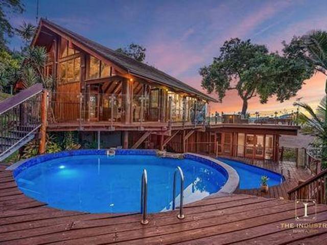 Villa 6 Bedroom For Rent Trinity Beach Queensland 1289000 ES104988910