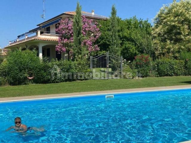 Villa 6 camere da letto, Viterbo Viterbo 10120 ES104563894