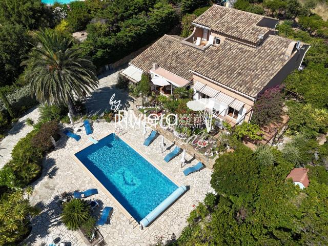Villa 6 Chambre & Piscine 207m² Cavalaire sur Mer