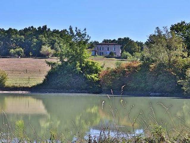 Villa 6 chambres, Nastringues Aquitaine 24230 ES96311958